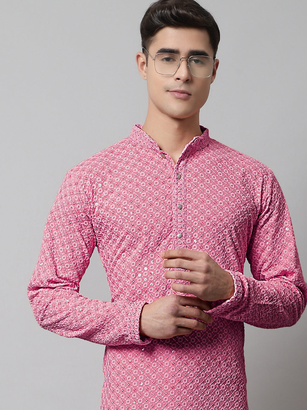 Jompers Heren Chikankari geborduurd en sequentie Kurtas Jompers Heren Chikankari geborduurd en sequentie Kurtas