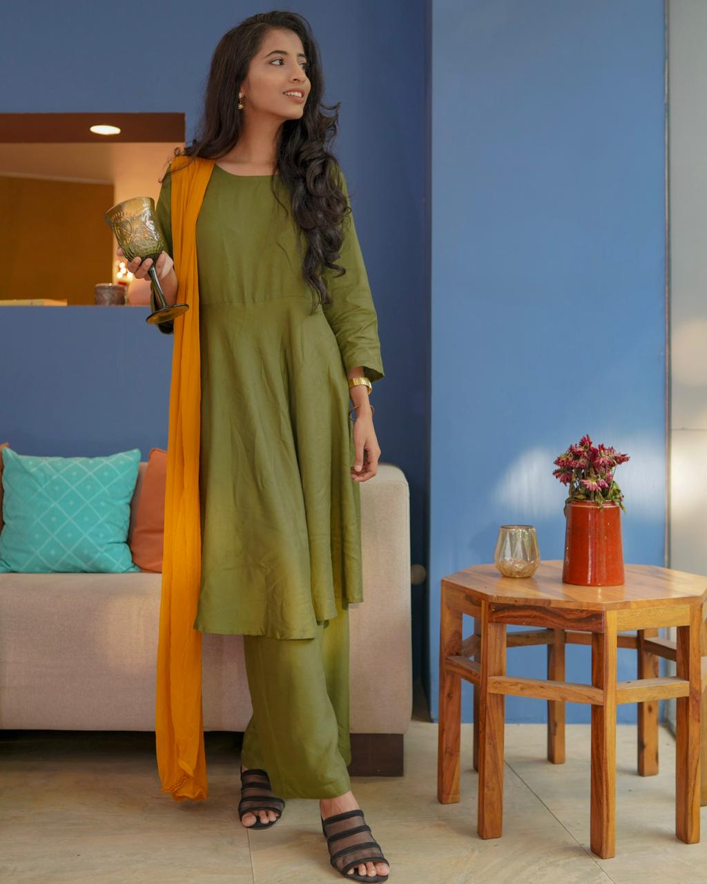 Jompers Women Olive Green Solid Kurta with Palazzos & Dupatta