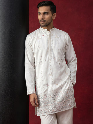 Men's Silk Blend Embroidered Kurta