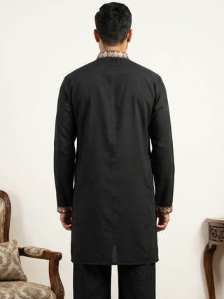 Men's Cotton Blend Embroidered Kurta
