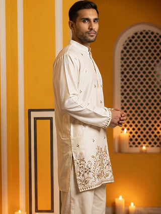 Silk Blend Embroidered Kurta for Men