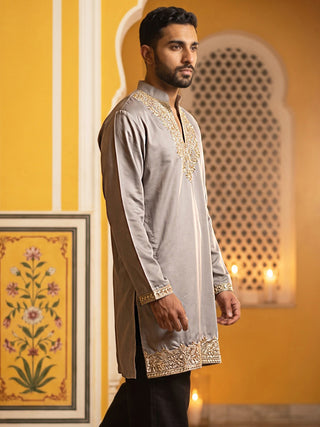 Cotton Blend Embroidered Kurta for Men