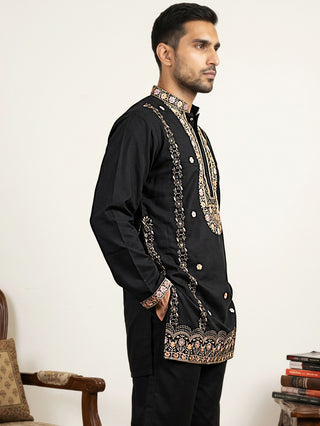 Men's Cotton Blend Embroidered Kurta