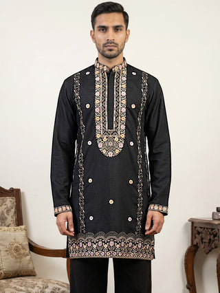Men's Cotton Blend Embroidered Kurta