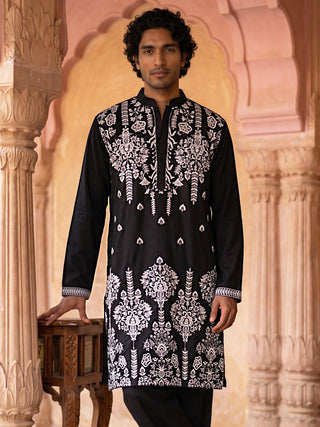 Embroidered Cotton Blend Kurta for Men