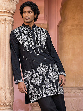 Embroidered Cotton Blend Kurta for Men