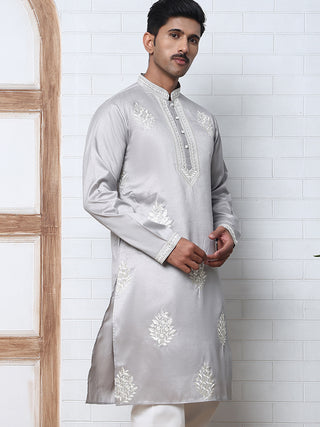 Men’s Silk Blend Ethnic Embroidered Kurta