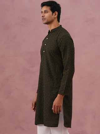 Traditional Cotton Blend Embroidered Kurta