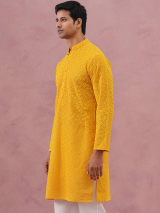 Traditional Cotton Blend Embroidered Kurta