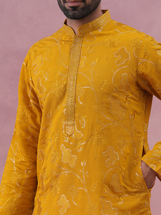 Men's Embroidered Silk Blend Kurta