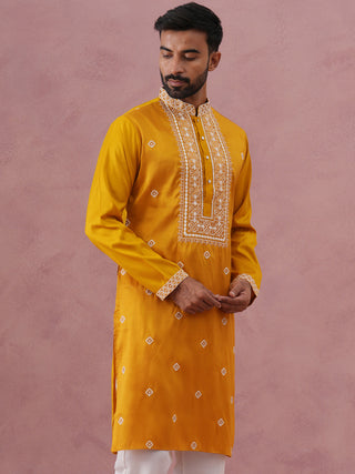Men’s Ethnic Silk Blend Embroidered Kurta
