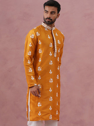 Men’s Embroidered Silk Blend Kurta
