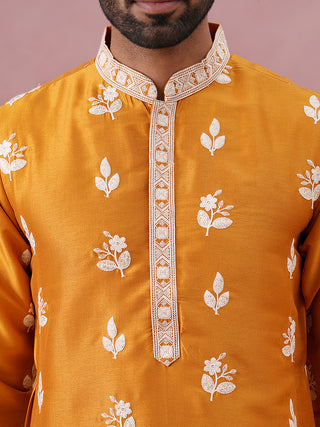 Men’s Embroidered Silk Blend Kurta