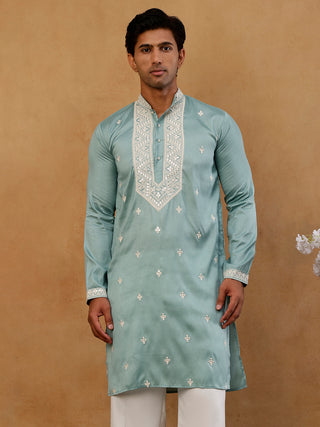 Men's Embroidered Cotton Blend Kurta
