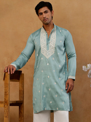 Men's Embroidered Cotton Blend Kurta