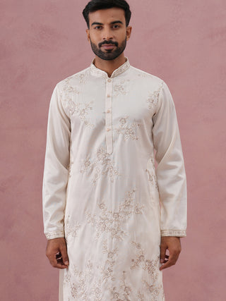 Men’s Silk Blend Embroidered Kurta