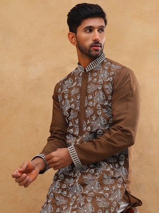 Men Ethnic Embroidered Kurta