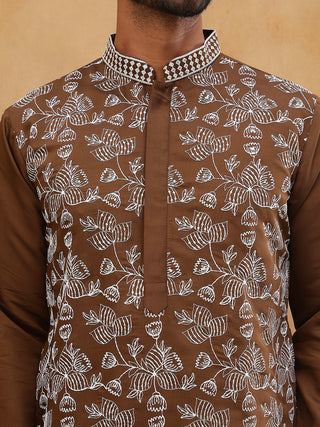 Men Ethnic Embroidered Kurta