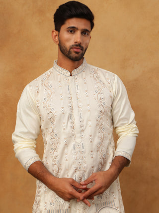 Men Silk Blend Embroidered Kurta