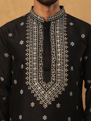 Ethnic Silk Blend Foil Print Kurta