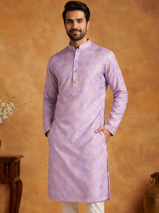 Men Cotton Blend Kurta with Foil Print