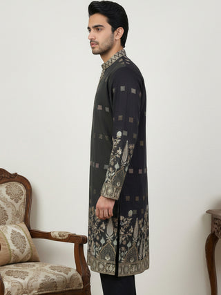 Men Silk Blend Embroidered Kurta