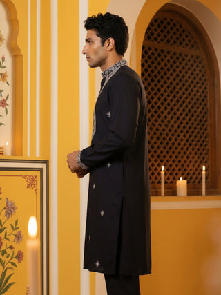 Embroidered Silk Blend Straight Kurta