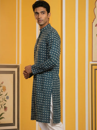 Embroidered Cotton Blend Kurta