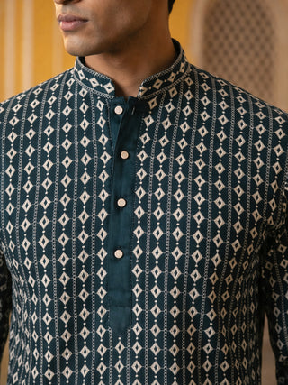 Embroidered Cotton Blend Kurta