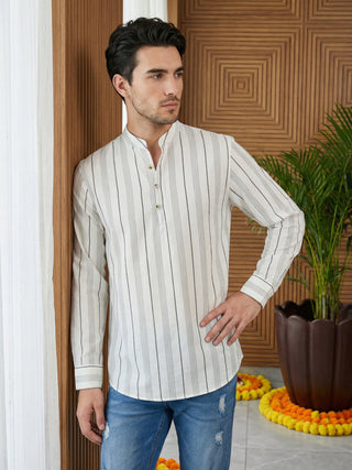 Men Cotton Blend Striped Short Kurta