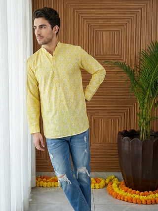 Men Printed Cotton Blend Short Kurta
