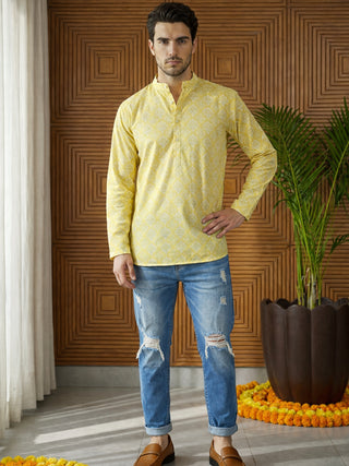 Men Printed Cotton Blend Short Kurta