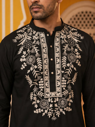 Men Japanese Fabric Embroidered Kurta