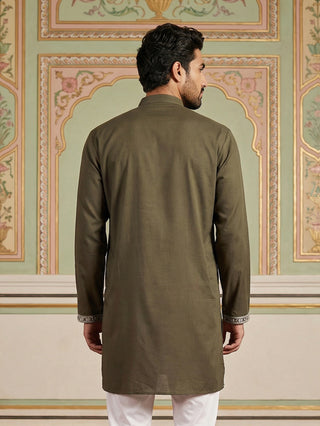 Men Japanese Fabric Embroidered Kurta