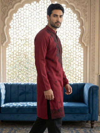 Men’s Classic Silk Blend Kurta with Rich Embroidery