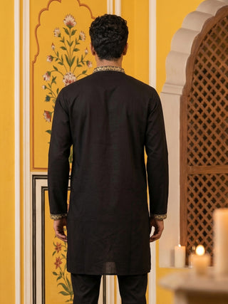 Men’s Classic Kurta with Rich Hemline Embroidery