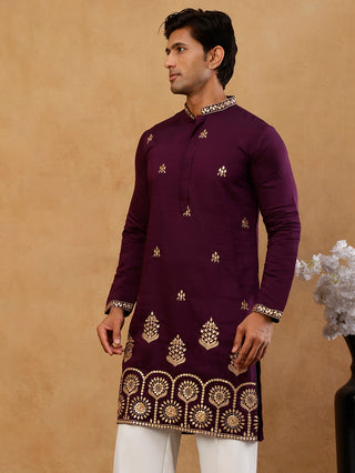 Classic Kurta with Rich Hemline Embroidery