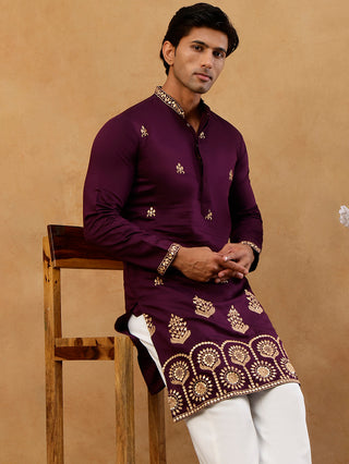 Classic Kurta with Rich Hemline Embroidery