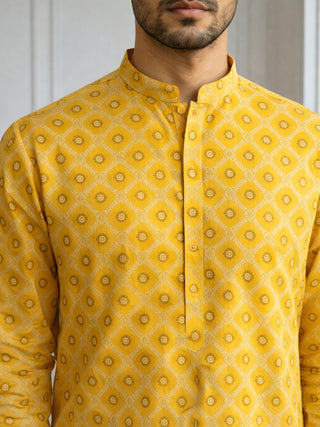 Men’s Printed Cotton Blend Kurta