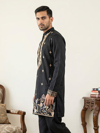Cotton Blend Floral Embroidered Kurta