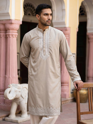 Men's Silk Blend Embroidered Kurta