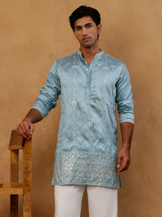 Men's Silk Blend Embroidered Kurta