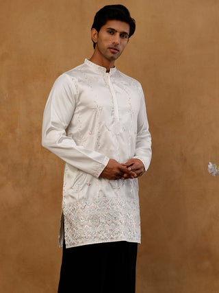 Men's Silk Blend Embroidered Kurta