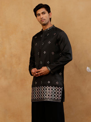 Silk Blend Embroidered Kurta