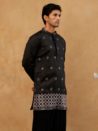 Silk Blend Embroidered Kurta