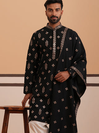 Silk Blend Embroidered Kurta