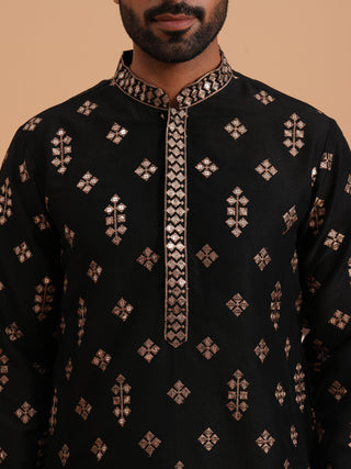 Silk Blend Embroidered Kurta