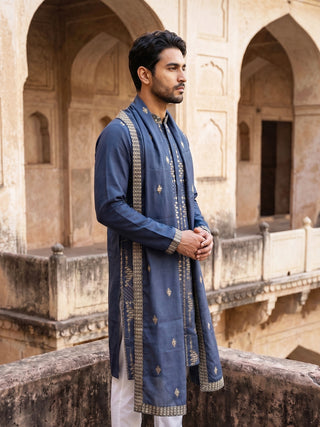 Men’s Embroidered Kurta with Dupatta