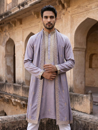 Men’s Traditional Thread Embroidered Kurta & Dupatta