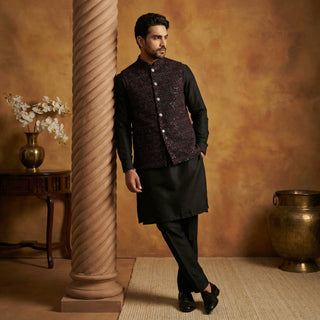 Men's Velvet Nehru Jacket With Solid Kurta Pyjama.